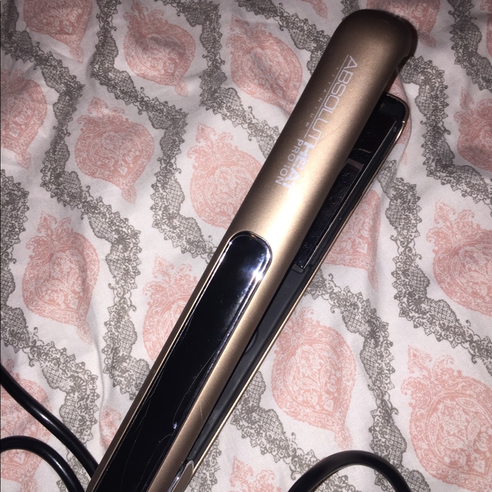 AbsoluteHeat Pro Ion Digital Titanium Flat Iron